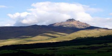 La Avenida de los Volcanes en Ecuador