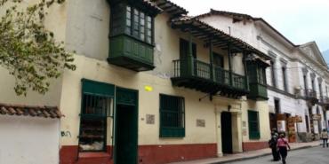 La puerta falsa