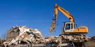 ¿Qué dicta la ley si quieres demoler y hacer un edificio?