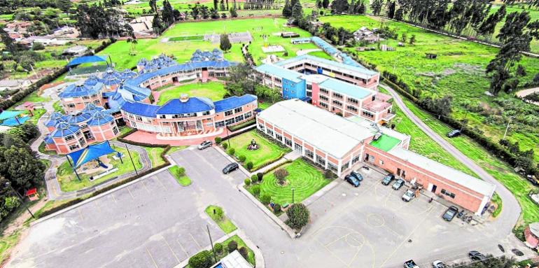 Infraestructura educativa, en la agenda del Estado
