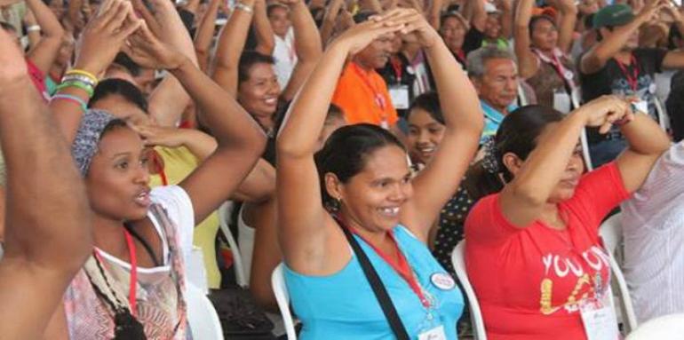 Gran parte de los beneficiarios de las viviendas gratis son desplazados