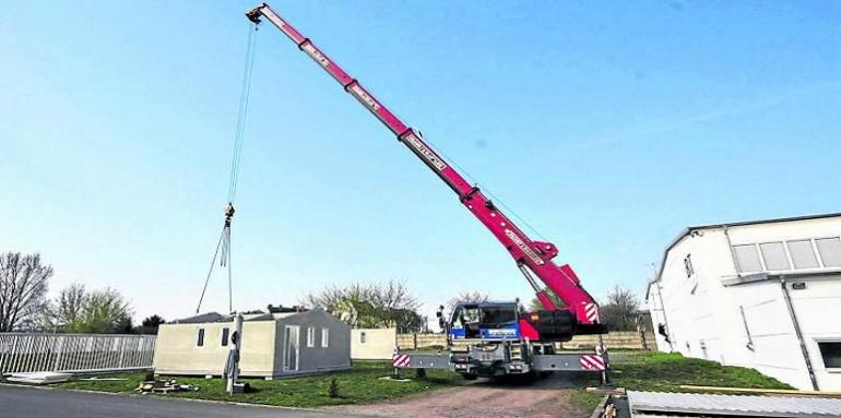 Alemanes montan casas prefabricadas en dos horas